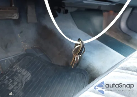 1994 Oldsmobile 88 Royale из США, поврежденный, VIN 1G3HN52L8R4823130